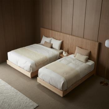 Có nên mua giường ngủ gỗ cao su? Ưu điểm và hạn chế nên biết 
